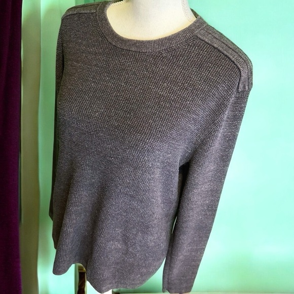 Michael Kors Brown / Gray Washed Waffle Texture Wool-Blend Crewneck Sweater Sz M - Picture 12 of 15